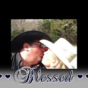 Meet your Posher, Laurie